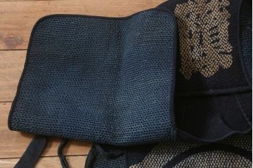アンティーク雑貨　明治期　古い刺子頭巾(刺し子袢纏)(R-041149)