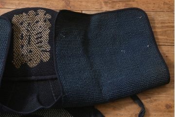 アンティーク雑貨　明治期　古い刺子頭巾(刺し子袢纏)(R-041149)