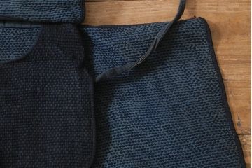 アンティーク雑貨　明治期　古い刺子頭巾(刺し子袢纏)(R-041149)