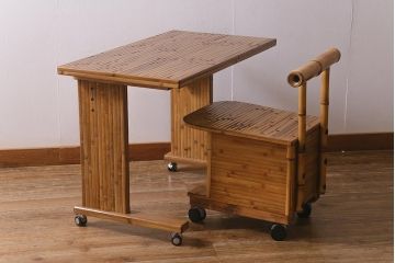 中古　梅里竹芸　キャスター付き　竹製の長椅子用テーブル&チェア(デスク、机、イス)(R-041155)