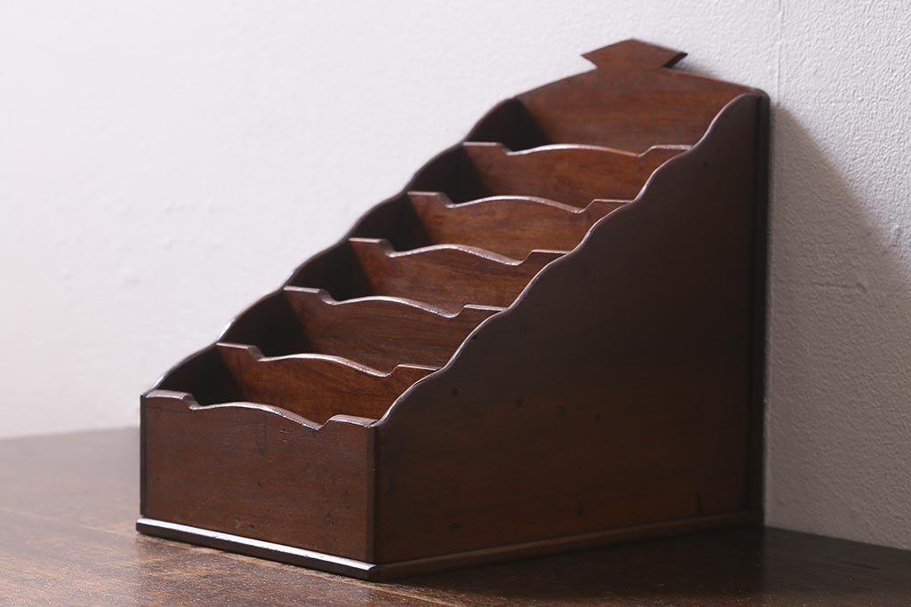 アンティーク雑貨　和製アンティーク　大正昭和初期　郵便物がすっきり収納できる木製レターラック(レターケース、状差し、ホルダー、卓上収納)(R-041160)