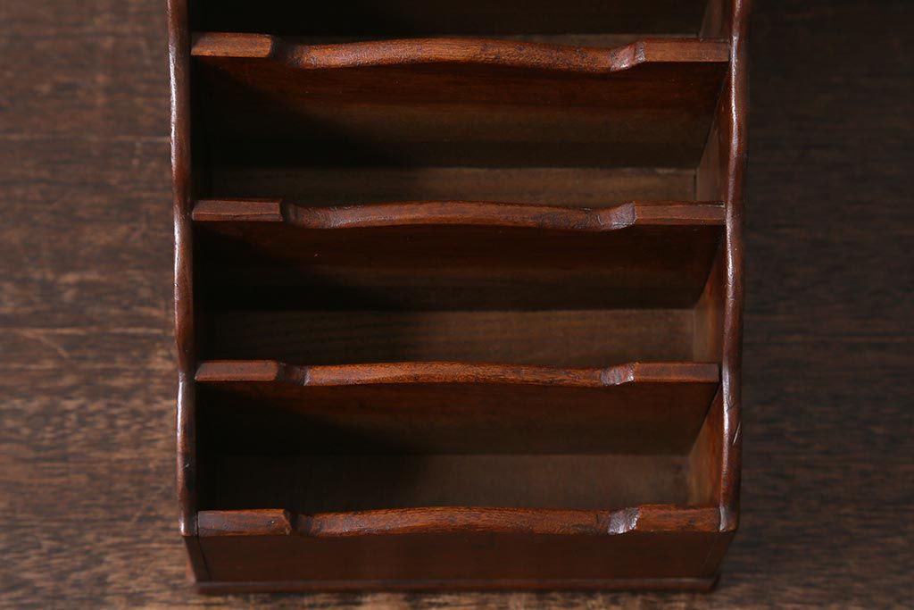 アンティーク雑貨　和製アンティーク　大正昭和初期　郵便物がすっきり収納できる木製レターラック(レターケース、状差し、ホルダー、卓上収納)(R-041160)