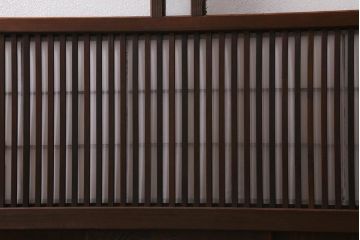 アンティーク建具　昭和中期　結霜・ダイヤガラス入り　裏障子付き　レトロモダンな雰囲気が魅力の格子戸2枚セット(引き戸、ガラス帯戸)(R-041165)