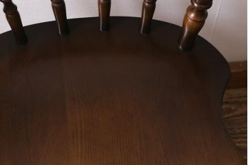 中古　飛騨産業　キツツキ　穂高シリーズ・WINDSOR　カントリースタイルにおすすめのウィンザーチェア(椅子、ダイニングチェア、ウインザーチェア)(R-041167)