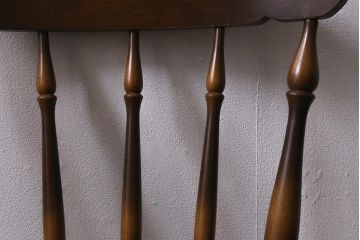 中古　飛騨産業　キツツキ　穂高シリーズ・WINDSOR　カントリースタイルにおすすめのウィンザーチェア(椅子、ダイニングチェア、ウインザーチェア)(R-041168)