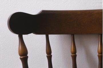 中古　飛騨産業　キツツキ　穂高シリーズ・WINDSOR　カントリースタイルにおすすめのウィンザーチェア(椅子、ダイニングチェア、ウインザーチェア)(R-041169)