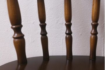 中古　飛騨産業　キツツキ　穂高シリーズ・WINDSOR　カントリースタイルにおすすめのウィンザーチェア(椅子、ダイニングチェア、ウインザーチェア)(R-041170)
