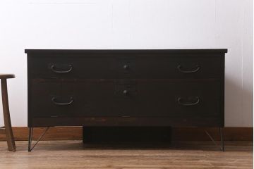ラフジュ工房オリジナル　古金具リメイク　前板栗材　ヒノキ材　フラップダウン扉が使いやすい脚付きコーナーテレビ台(キャビネット、テレビボード、収納棚)(R-041171)