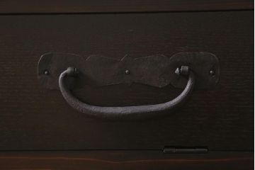 ラフジュ工房オリジナル　古金具リメイク　前板栗材　ヒノキ材　フラップダウン扉が使いやすい脚付きコーナーテレビ台(キャビネット、テレビボード、収納棚)(R-041171)