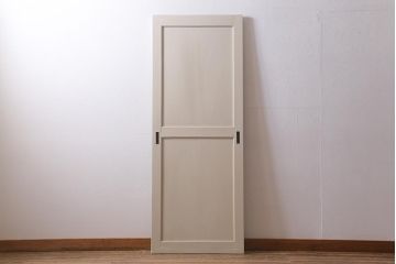 アンティーク建具　昭和中期　ナチュラルテイストにおすすめのホワイトペイントの板戸1枚(引き戸)(R-041173)