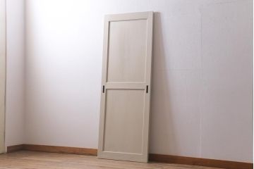 アンティーク建具　昭和中期　ナチュラルテイストにおすすめのホワイトペイントの板戸1枚(引き戸)(R-041173)