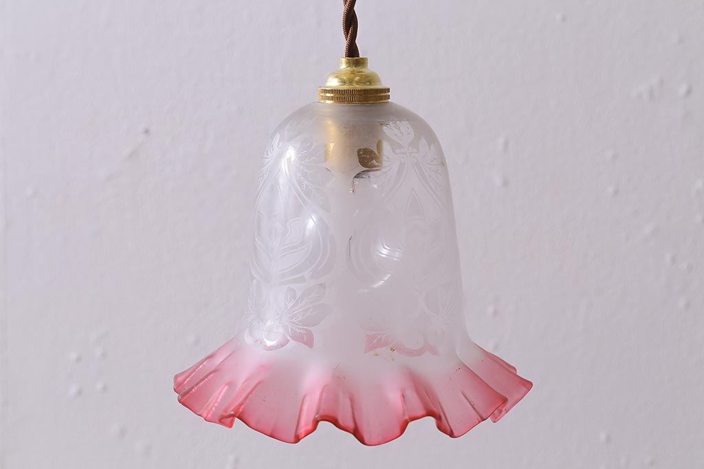 ビンテージ照明　フランスヴィンテージ　エッチングガラスとフリルシェードがおしゃれなペンダントライト(天井照明、シェード、吊り下げ照明)(R-04177)