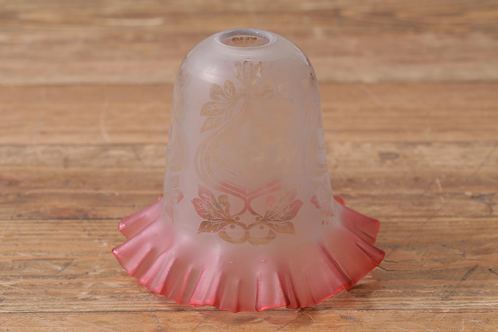 ビンテージ照明　フランスヴィンテージ　エッチングガラスとフリルシェードがおしゃれなペンダントライト(天井照明、シェード、吊り下げ照明)(R-04177)