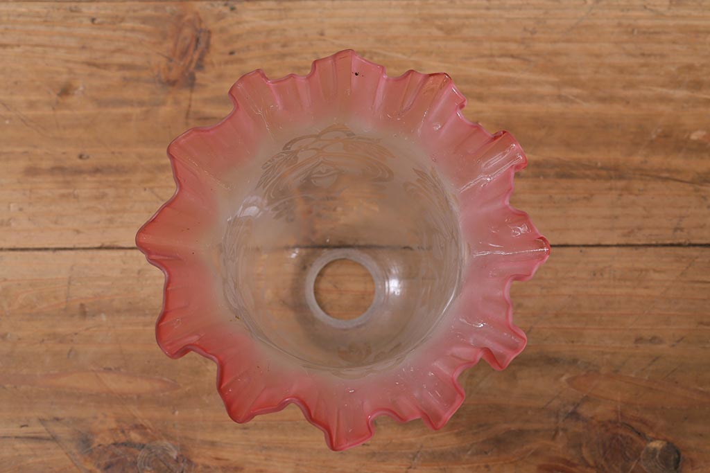 ビンテージ照明　フランスヴィンテージ　エッチングガラスとフリルシェードがおしゃれなペンダントライト(天井照明、シェード、吊り下げ照明)(R-04177)