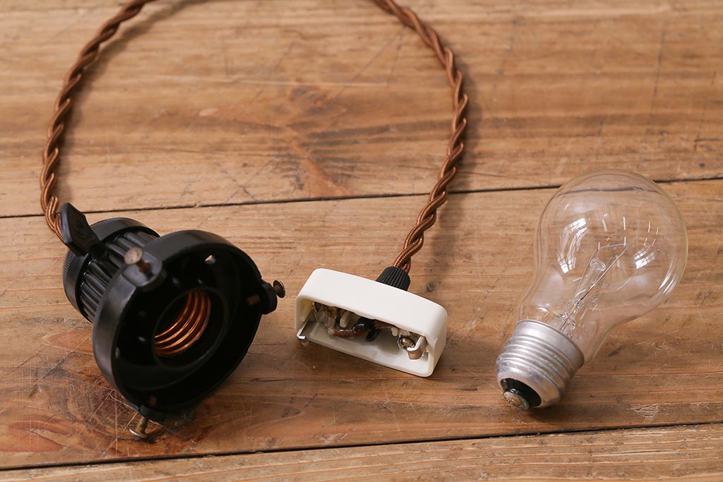 アンティーク家具　オールドノリタケ・則武(日陶)　ローズ(薔薇)　鮮やかな絵柄が目を引く電笠(天井照明、シェード)(R-041178)