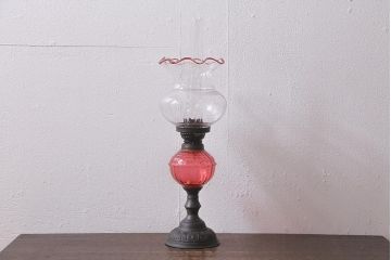 アンティーク雑貨　明治大正　グラビュール(グラヴュール)　金魚鉢型　チューリップ型　赤縁　フリルガラスのオイルランプ(洋燈、台ランプ)(R-041183)