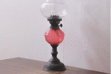 アンティーク雑貨　明治大正　グラビュール(グラヴュール)　金魚鉢型　チューリップ型　赤縁　フリルガラスのオイルランプ(洋燈、台ランプ)(R-041183)