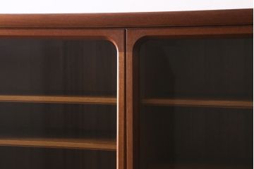 ヴィンテージ家具　日田工芸　チーク材　北欧風のデザインが素敵なキャビネット(収納棚、飾り棚、リビングボード、ビンテージ)(R-041191)