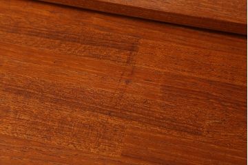 ヴィンテージ家具　日田工芸　チーク材　北欧風のデザインが素敵な縦長キャビネット(収納棚、飾り棚、ビンテージ)(R-041192)