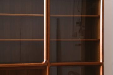 ヴィンテージ家具　日田工芸　チーク材　北欧風のデザインが素敵な大型キャビネット(リビングボード、収納棚、飾り棚、ビンテージ)(R-041193)