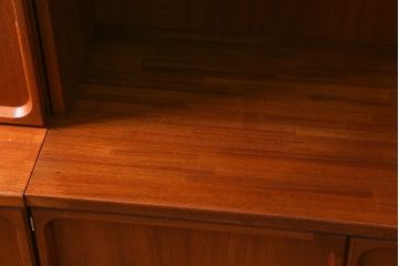 ヴィンテージ家具　日田工芸　チーク材　北欧風のデザインが素敵な大型キャビネット(リビングボード、収納棚、飾り棚、ビンテージ)(R-041193)