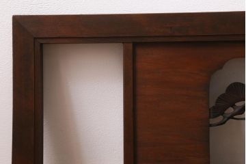 アンティーク建具　和製アンティーク　昭和中期　松に鷹　迫力ある彫りが見事な彫刻欄間(明かり取り、明り取り、建具)(R-041198)