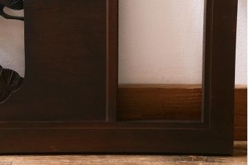 アンティーク建具　和製アンティーク　昭和中期　松に鷹　迫力ある彫りが見事な彫刻欄間(明かり取り、明り取り、建具)(R-041199)