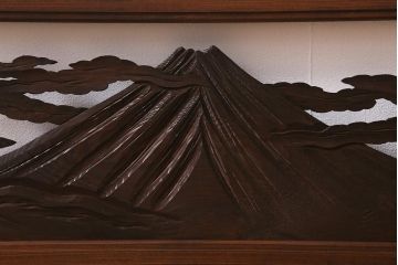 アンティーク建具　和製アンティーク　富士・松　優美なシルエットの彫刻欄間(明かり取り、明り取り、建具)(R-041201)