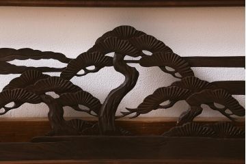 アンティーク建具　和製アンティーク　富士・松　優美なシルエットの彫刻欄間(明かり取り、明り取り、建具)(R-041201)