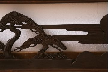 アンティーク建具　和製アンティーク　富士・松　優美なシルエットの彫刻欄間(明かり取り、明り取り、建具)(R-041201)