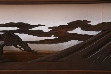 アンティーク建具　和製アンティーク　富士・松　優美なシルエットの彫刻欄間(明かり取り、明り取り、建具)(R-041201)
