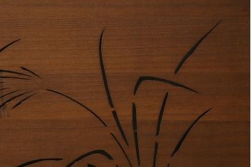 アンティーク建具　和製アンティーク　桐材製　月・雲・ススキ　透かし彫りの図柄が風情漂う欄間(明かり取り、明り取り)(R-041205)