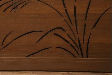アンティーク建具　和製アンティーク　桐材製　月・雲・ススキ　透かし彫りの図柄が風情漂う欄間(明かり取り、明り取り)(R-041205)