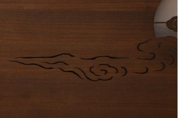 アンティーク建具　和製アンティーク　桐材製　月・雲・ススキ　透かし彫りの図柄が風情漂う欄間(明かり取り、明り取り)(R-041205)