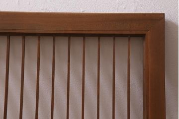 レトロ建具　引両紋(丸に三つ引き)　家紋が目を引くシンプルな縦桟の欄間(明かり取り、明り取り)(R-041206)