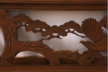 ビンテージ建具　鷹松図　風情のある和空間を演出する欄間(明かり取り、明り取り)(R-041208)