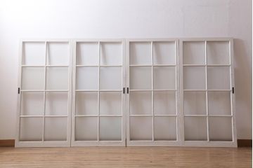 アンティーク建具　昭和中期　すりガラス入り　ホワイトペイントが爽やかなガラス戸4枚セット(引き戸、窓)(R-041213)