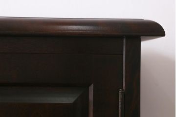 中古　北海道民芸家具　#138　シックな空間づくりにおすすめなサイドボード(サイドキャビネット、収納棚、戸棚)(R-041215)