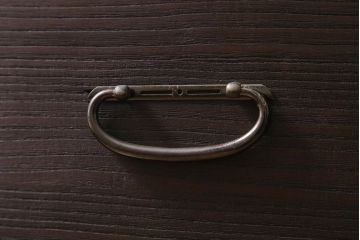 ビンテージ家具　昭和中期　総桐材　衣装盆付き　調湿性と気密性に優れた上質な桐箪笥(重ね箪笥、和タンス、衣装箪笥、桐たんす)(R-041220)