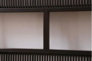 アンティーク建具　古建具リメイク　裏障子付き　格子戸をリメイクしたパーテーション(衝立、つい立て、仕切り)(R-041222)