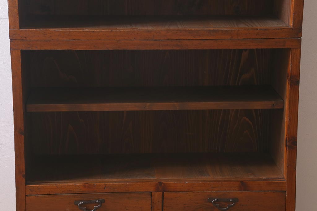 和製アンティーク家具　昭和初期　ヒノキ材　古い木のレトロな重ね戸棚(収納棚、食器棚、キャビネット)(R-041225)