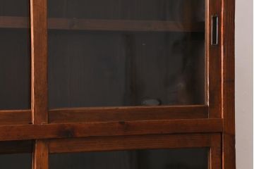 和製アンティーク家具　昭和初期　ヒノキ材　古い木のレトロな重ね戸棚(収納棚、食器棚、キャビネット)(R-041225)