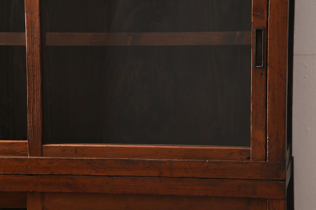 和製アンティーク家具　昭和初期　ヒノキ材　古い木のレトロな重ね戸棚(収納棚、食器棚、キャビネット)(R-041225)