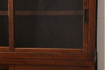 和製アンティーク家具　昭和初期　ヒノキ材　古い木のレトロな重ね戸棚(収納棚、食器棚、キャビネット)(R-041225)