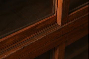 和製アンティーク家具　昭和初期　ヒノキ材　古い木のレトロな重ね戸棚(収納棚、食器棚、キャビネット)(R-041225)