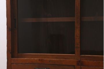 和製アンティーク家具　昭和初期　ヒノキ材　古い木のレトロな重ね戸棚(収納棚、食器棚、キャビネット)(R-041225)