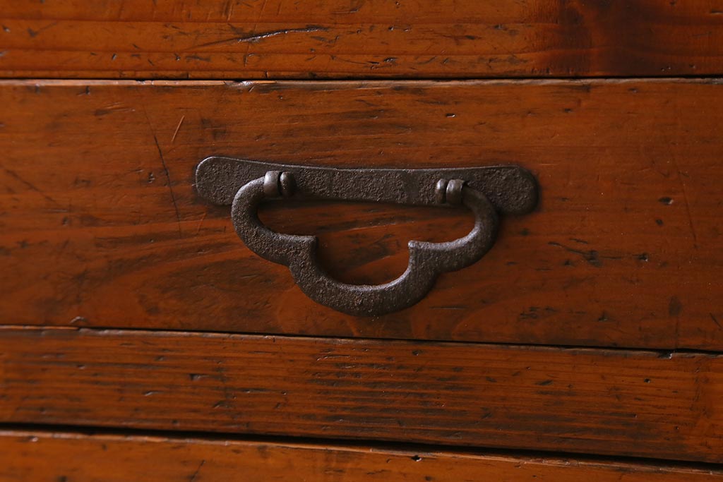 和製アンティーク家具　昭和初期　ヒノキ材　古い木のレトロな重ね戸棚(収納棚、食器棚、キャビネット)(R-041225)