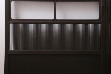 アンティーク建具　和製アンティーク　当店オリジナルガラス　昭和初期　整然と並ぶ格子が繊細な万本格子戸2枚セット(引き戸、建具)(R-041229)