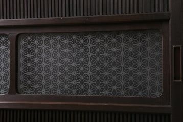 アンティーク建具　和製アンティーク　当店オリジナルガラス　昭和初期　整然と並ぶ格子が繊細な万本格子戸2枚セット(引き戸、建具)(R-041229)