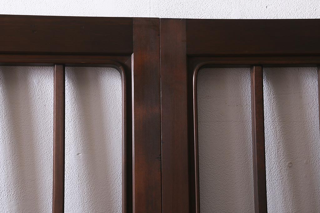 レトロ建具　昭和中期　和製アンティーク　ヒノキ材　上品な佇まいの格子戸2枚セット(建具、引き戸、玄関戸)(R-041239)注・こちらの商品はガラスは入っていません。